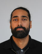 en person med skjegg en person med skjegg