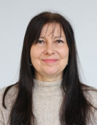 En person med langt hår