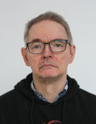 en person med briller en person med briller