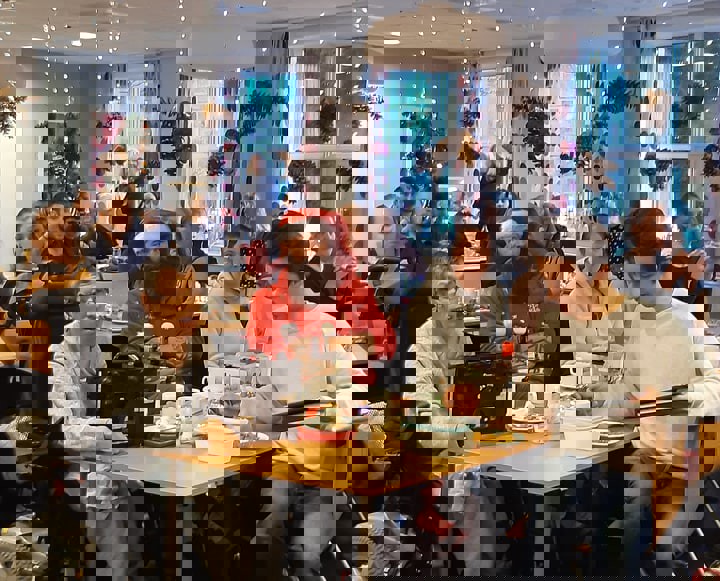 Foto: juleavslutninger i kantina juleavslutninger i kantina