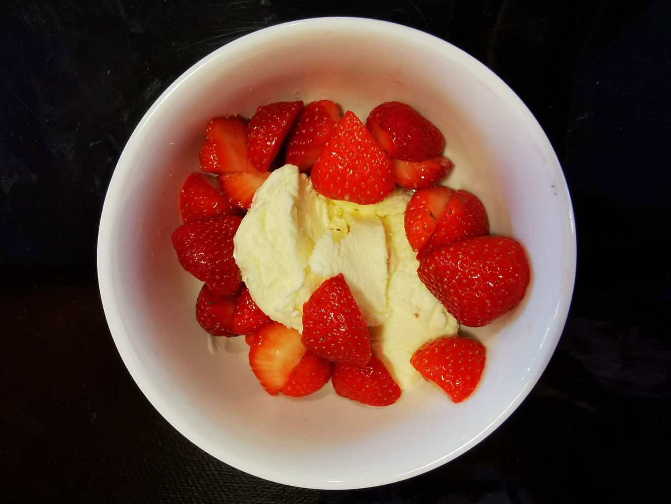 Vegard S Kristiansen; Jordbær og is