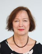 En person med et halskjede